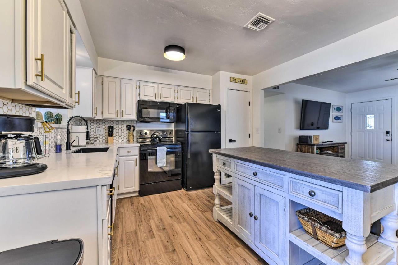 Downtown Gilbert Home With Fenced Yard And Fire Pit! Екстер'єр фото